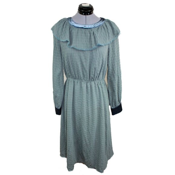 MOON RIVER Anthropologie Medium Sage Green Midi Dress Boho Cottagecore Prairie - Picture 1 of 5